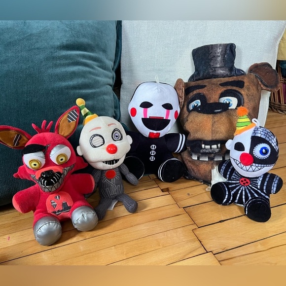 Five Nights At Freddy’s collectible plush bundle horror plush - Picture 1 of 6